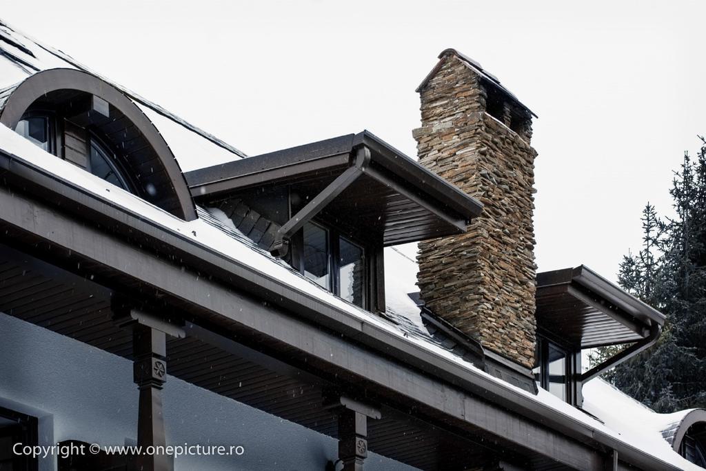 Hanul Haiducilor Obârşia-Lotrului Exterior foto
